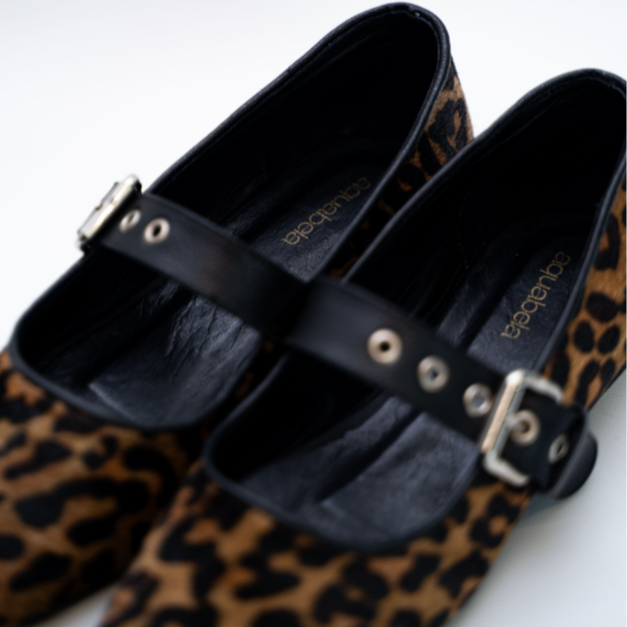 Flat Eloisa Print